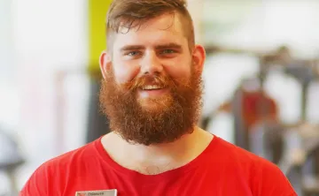 Close up of Étienne 