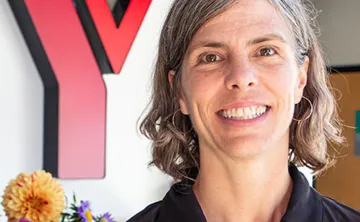 Wendy smiling at K F Y